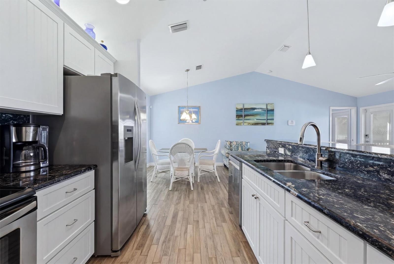 PALM ISLAND ESTATES - Residential