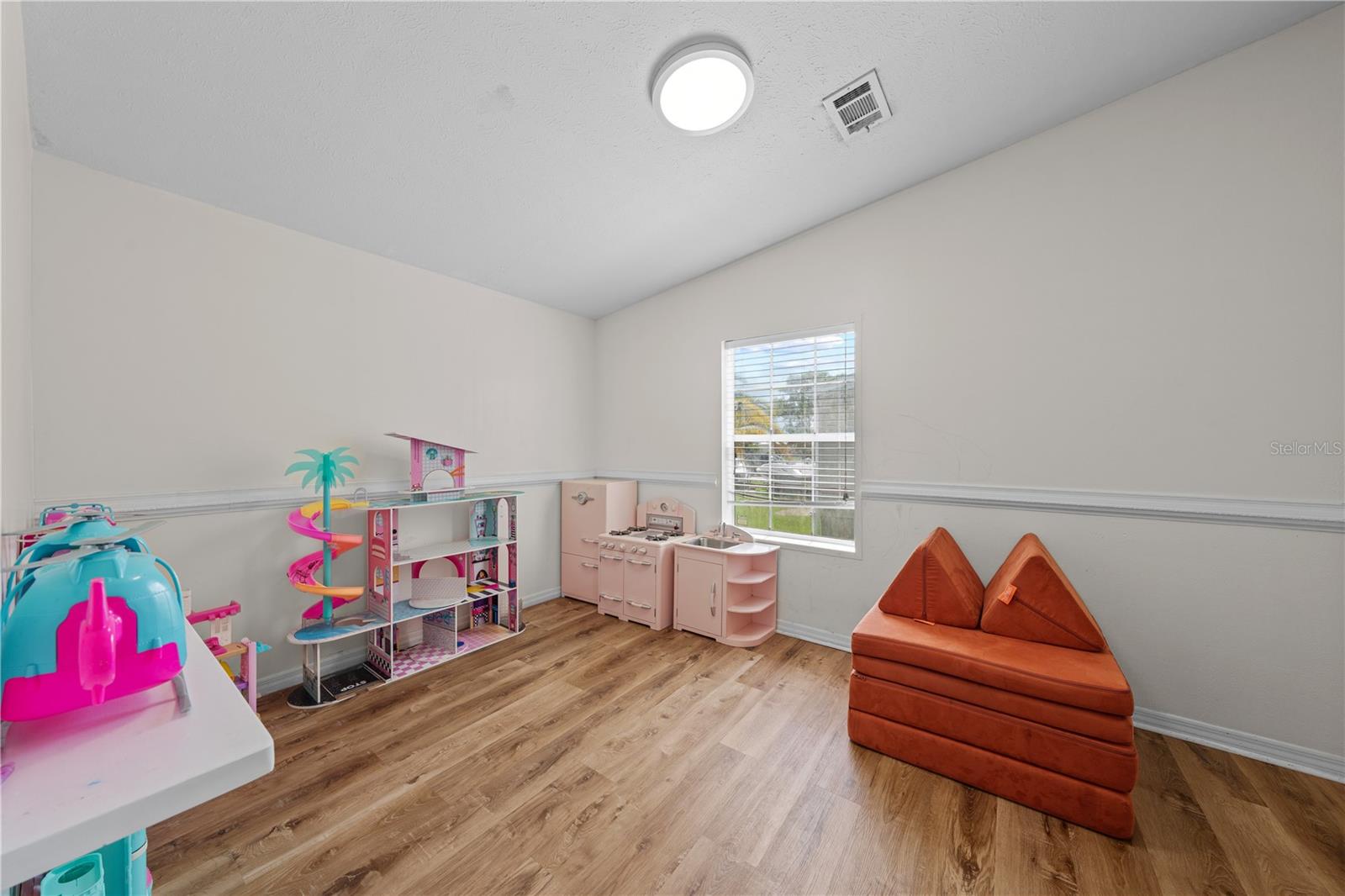 PINE GROVE PARK - Residential