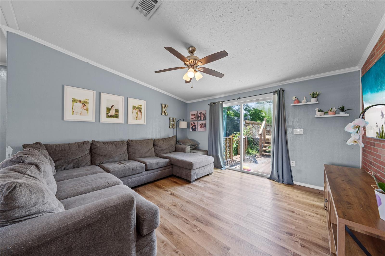 PINE GROVE PARK - Residential