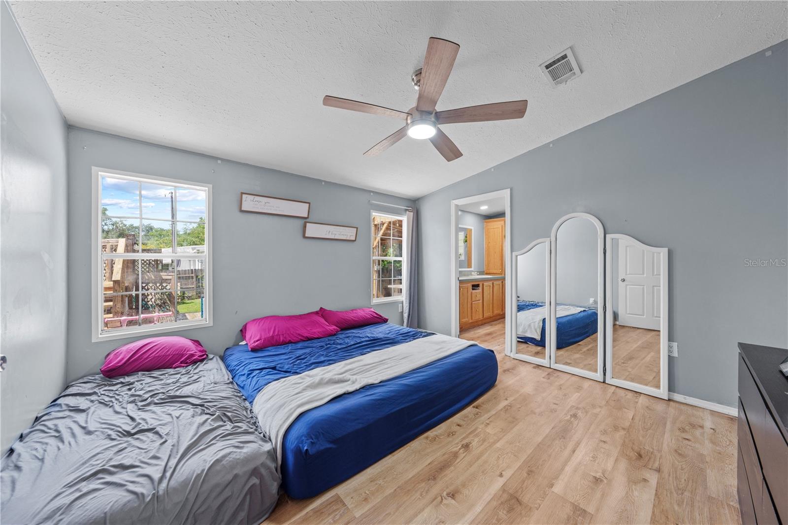 PINE GROVE PARK - Residential