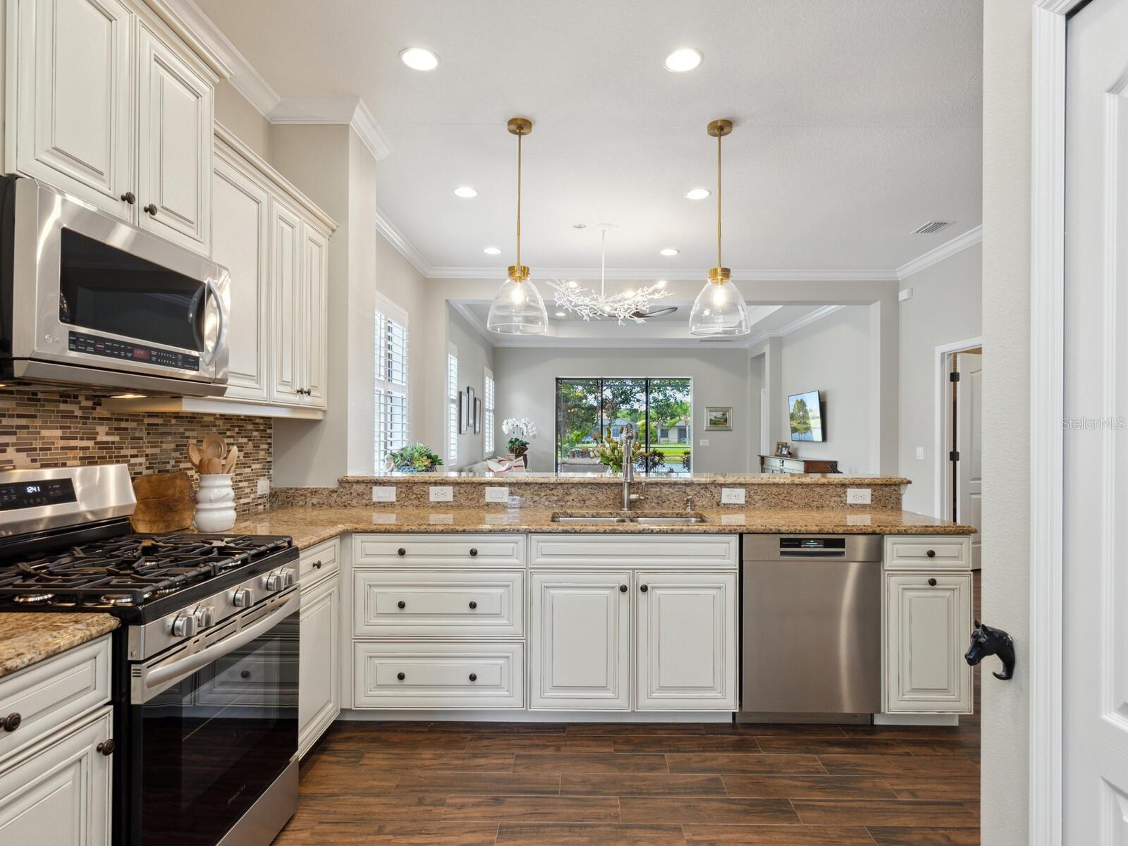COUNTRY CLUB EAST AT LAKEWD RNCH QQ1 1 - Residential