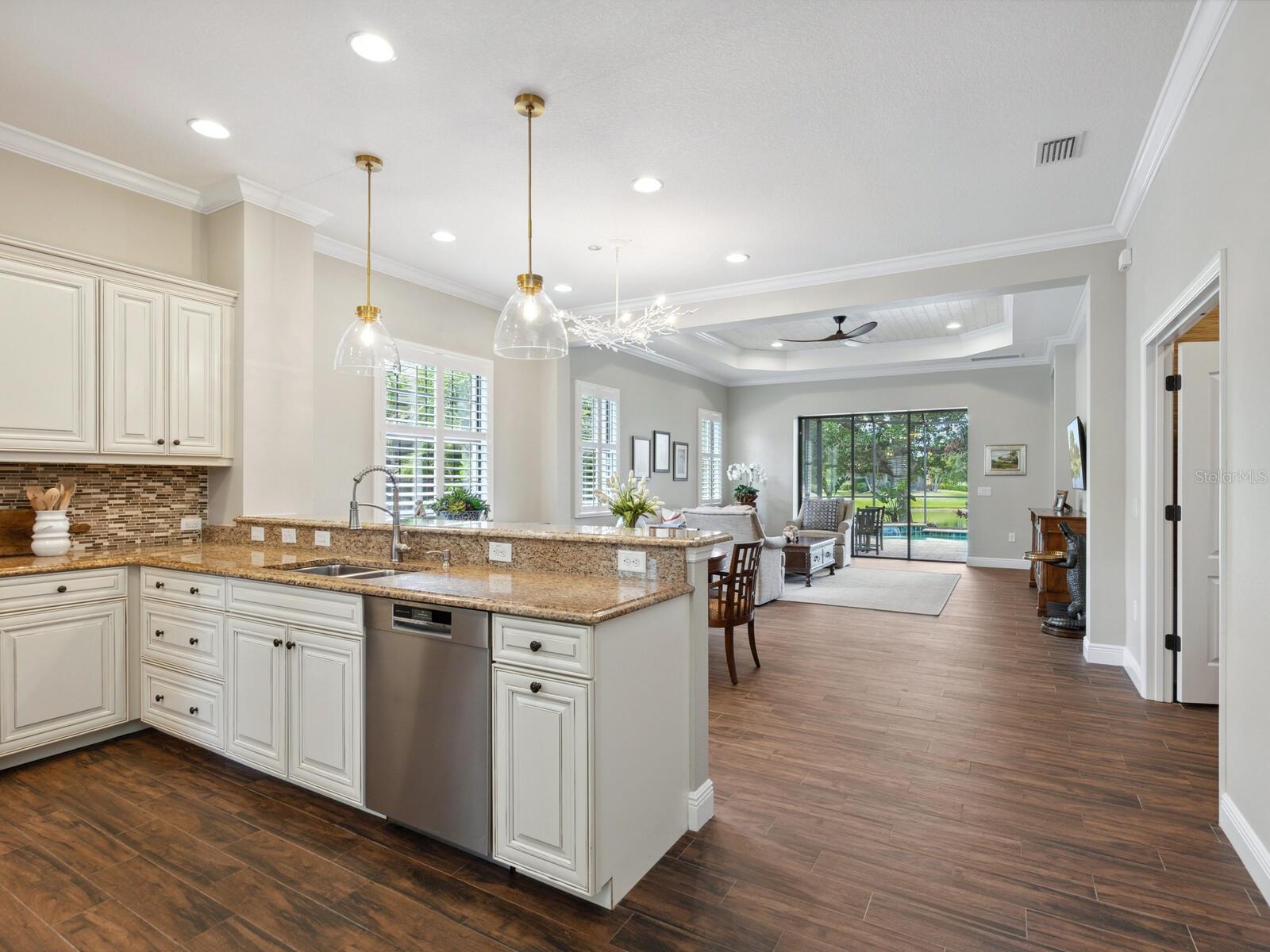COUNTRY CLUB EAST AT LAKEWD RNCH QQ1 1 - Residential