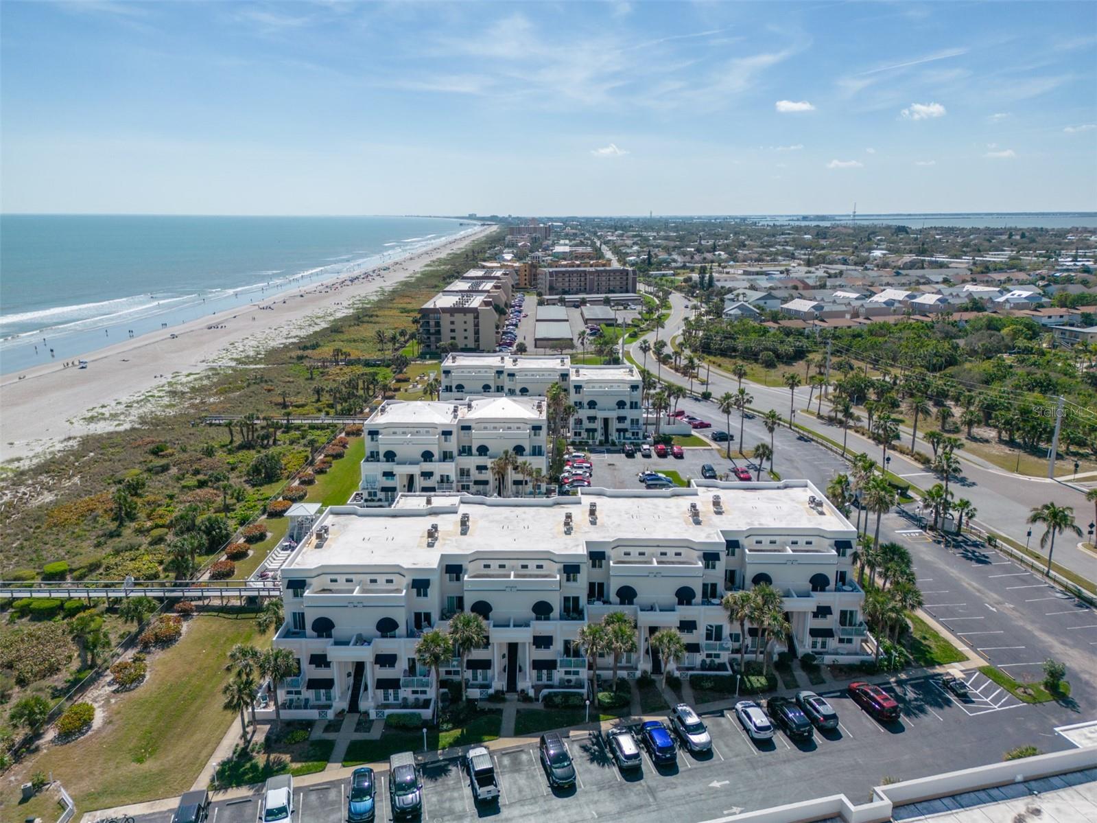 ROYAL MANSION CONDOS - Residential