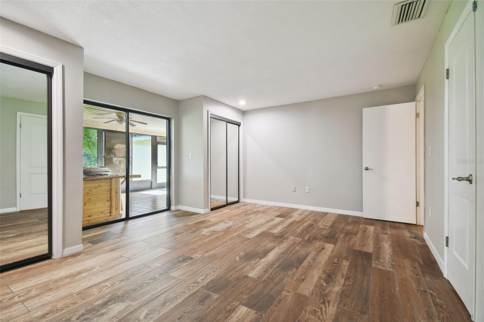 ROLLING OAKS ESTATES - Residential