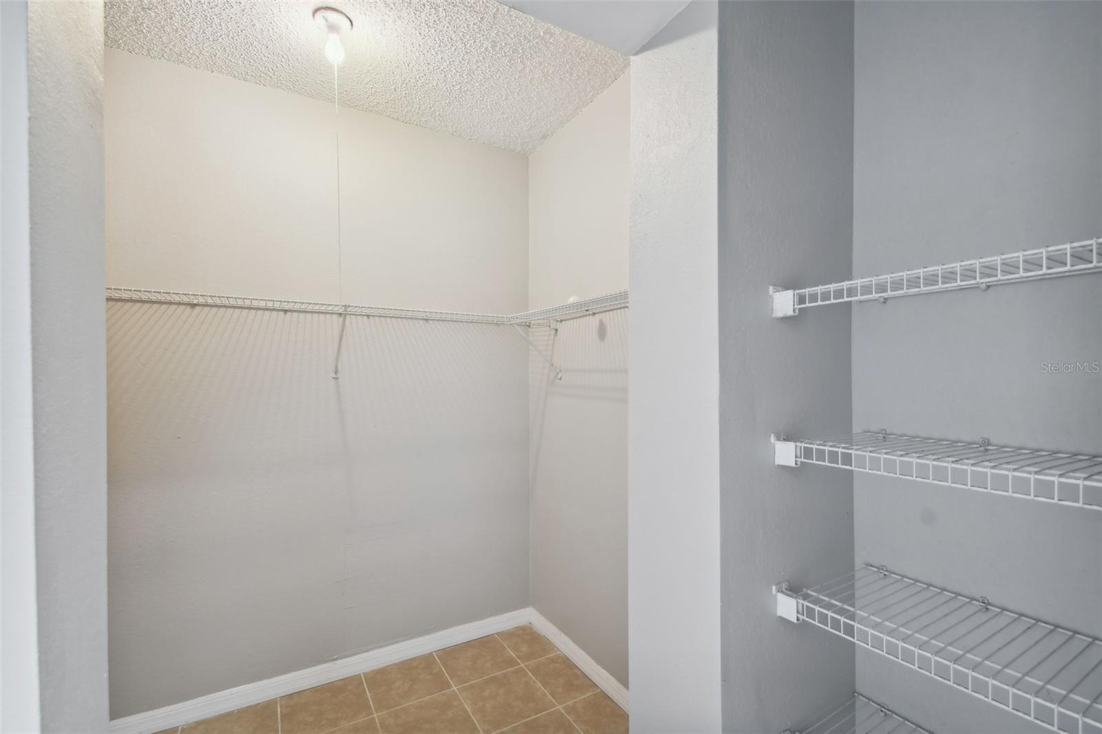 ROLLING OAKS ESTATES - Residential