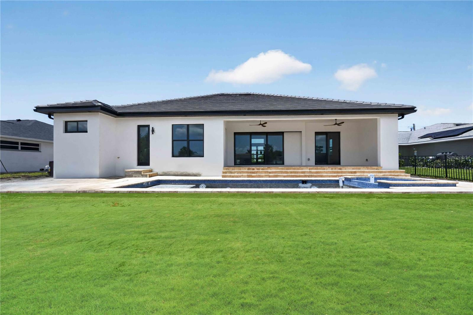 ROTONDA WEST PEBBLE BEACH - Residential