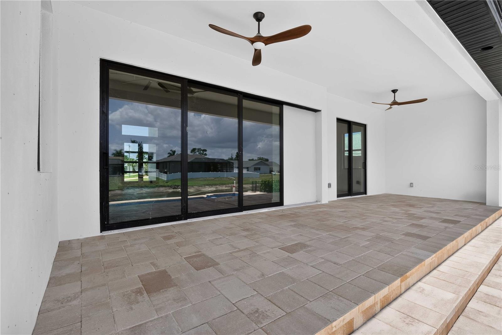 ROTONDA WEST PEBBLE BEACH - Residential