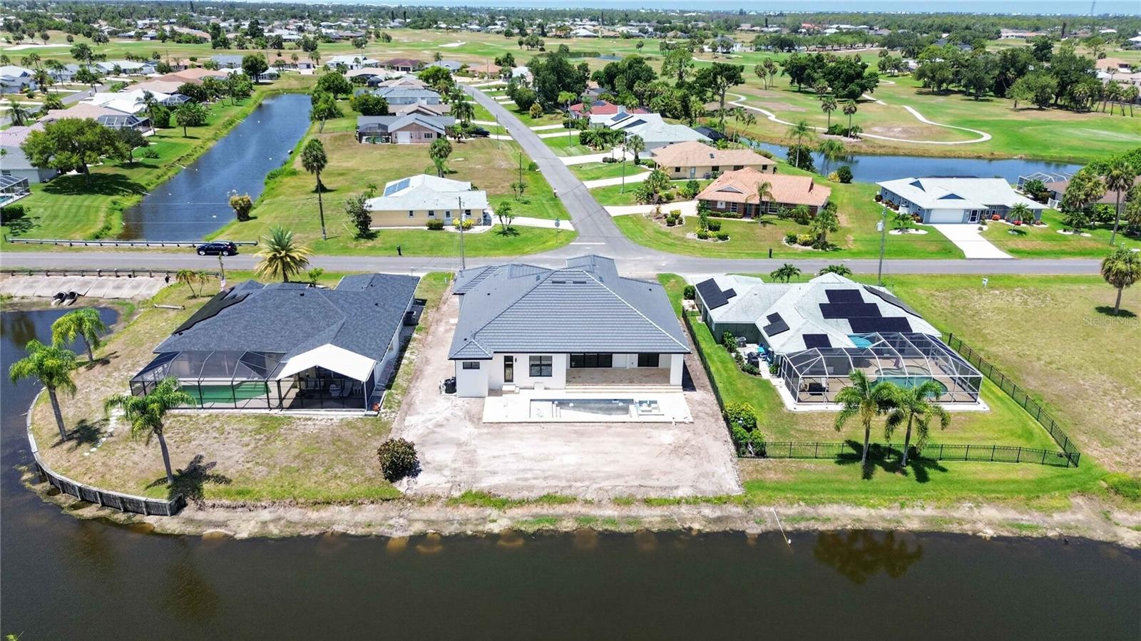 ROTONDA WEST PEBBLE BEACH - Residential