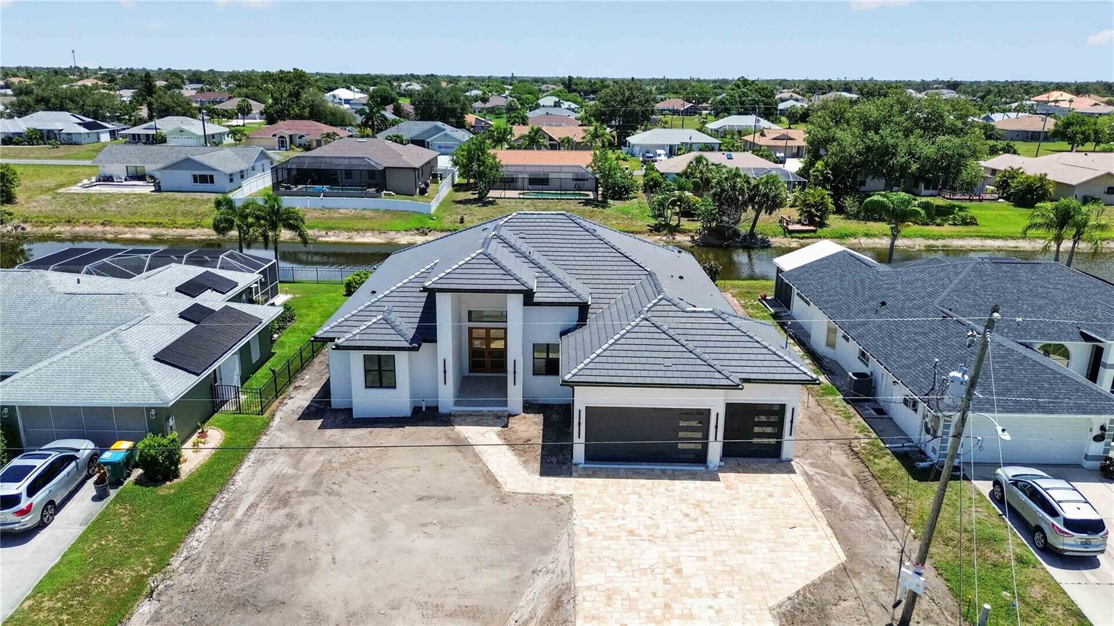 ROTONDA WEST PEBBLE BEACH - Residential