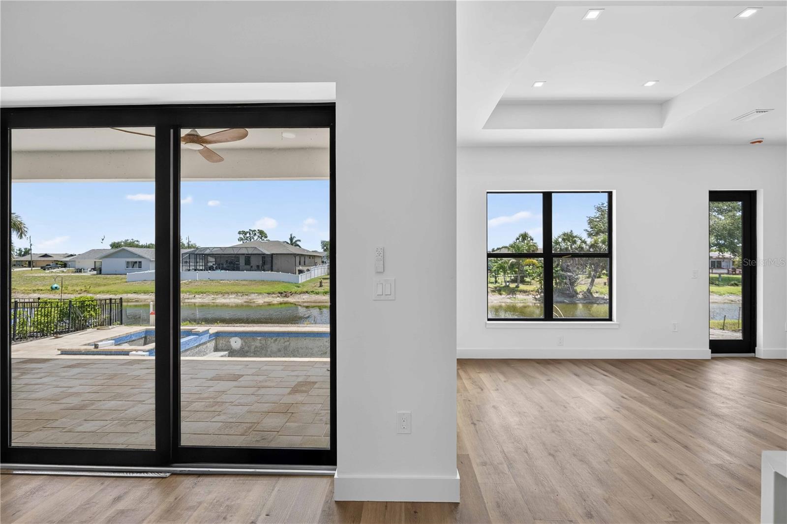 ROTONDA WEST PEBBLE BEACH - Residential