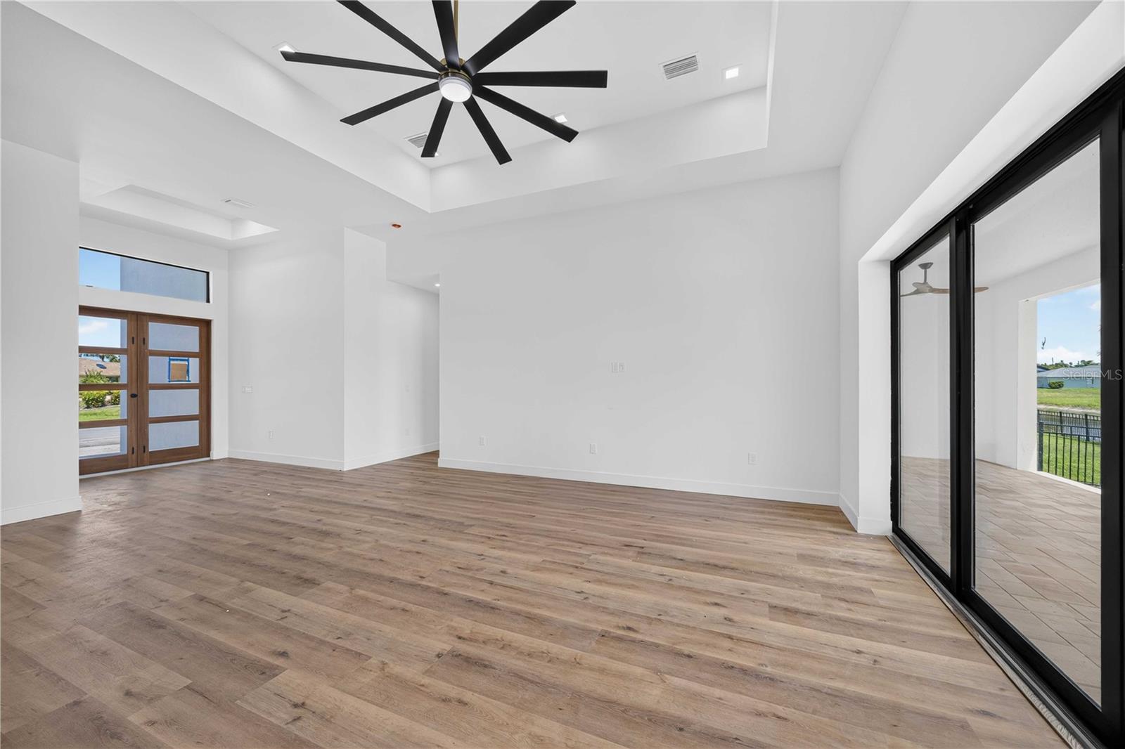 ROTONDA WEST PEBBLE BEACH - Residential