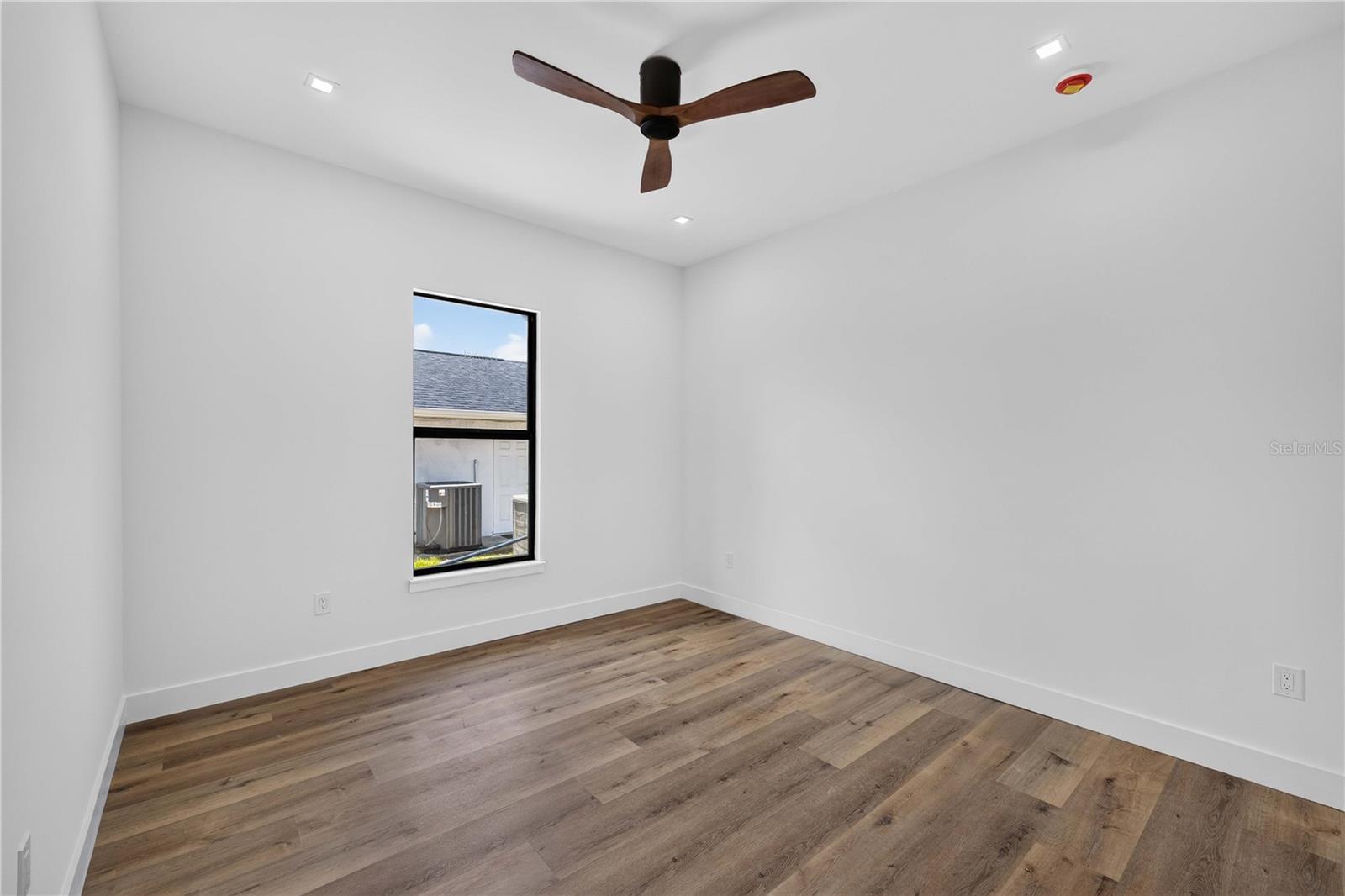 ROTONDA WEST PEBBLE BEACH - Residential