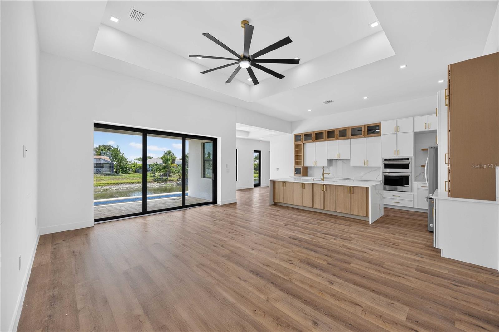 ROTONDA WEST PEBBLE BEACH - Residential