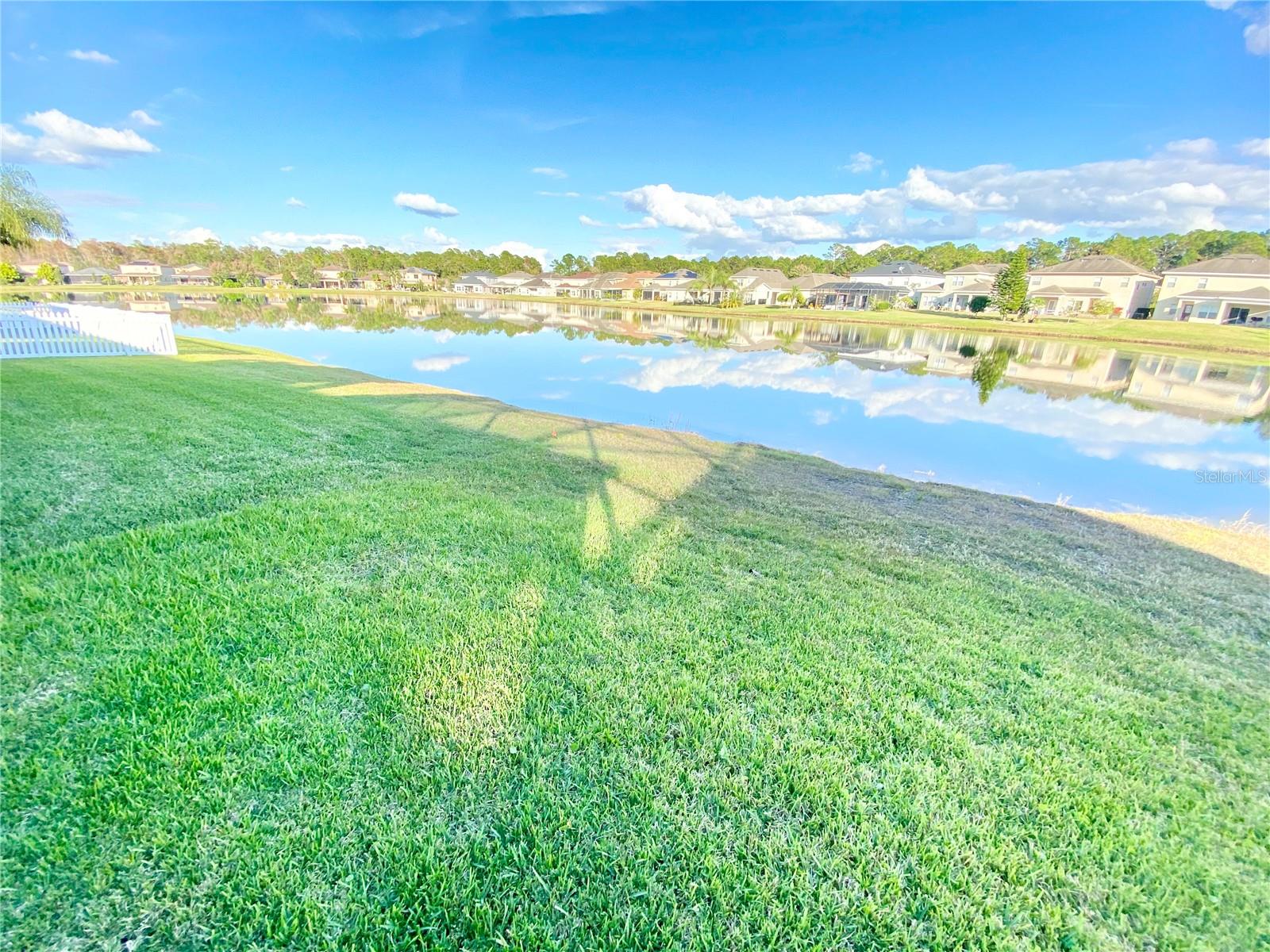 WOODLAND LAKES PRESERVE - Residential Lease