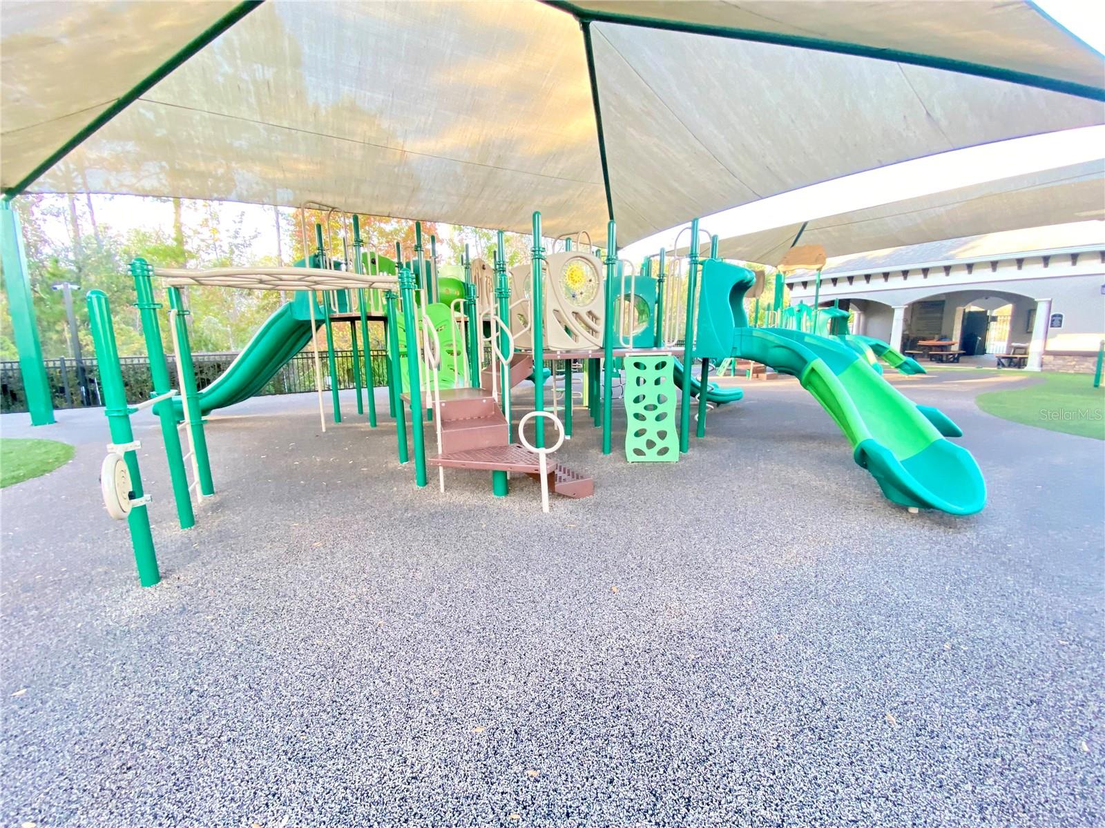 WOODLAND LAKES PRESERVE - Residential Lease