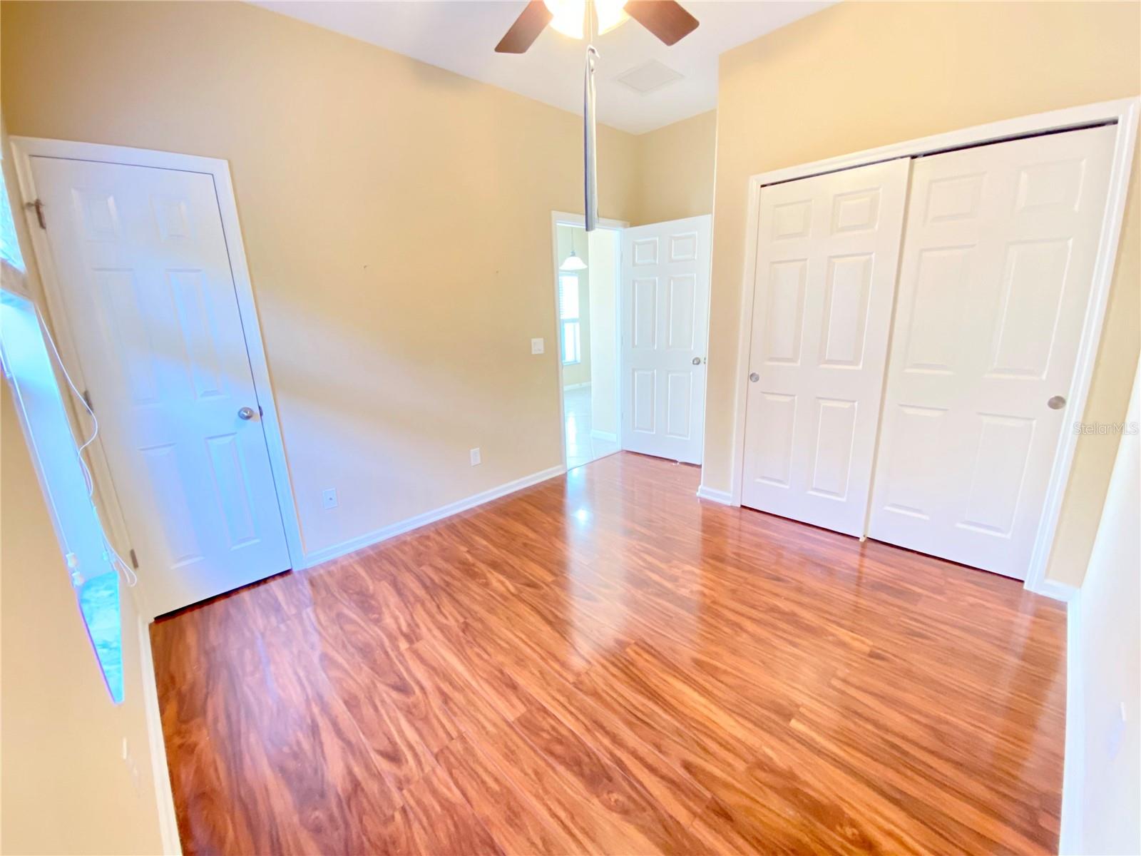WOODLAND LAKES PRESERVE - Residential Lease