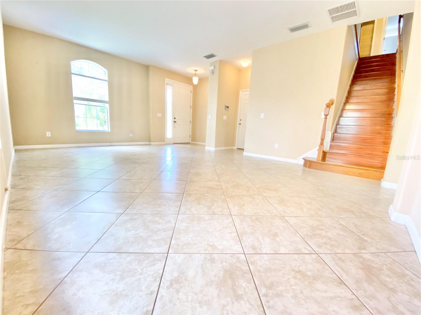 WOODLAND LAKES PRESERVE - Residential Lease