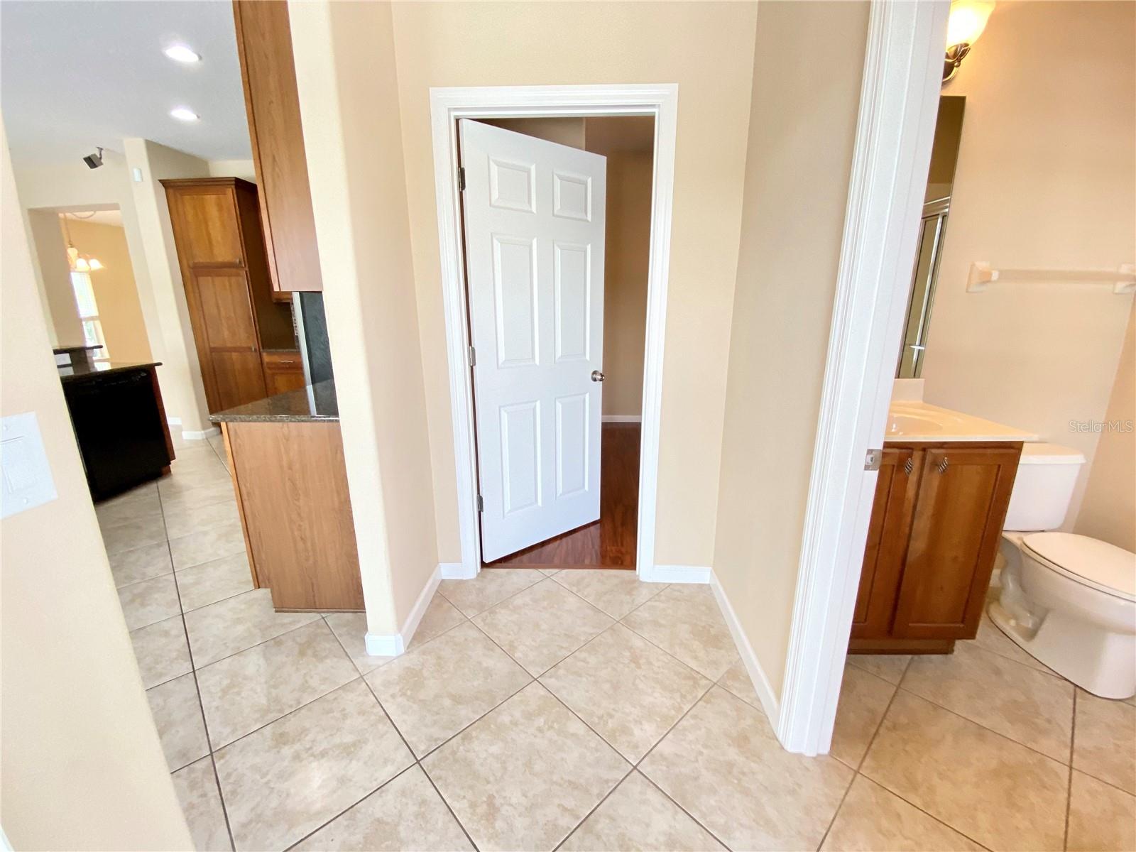 WOODLAND LAKES PRESERVE - Residential Lease