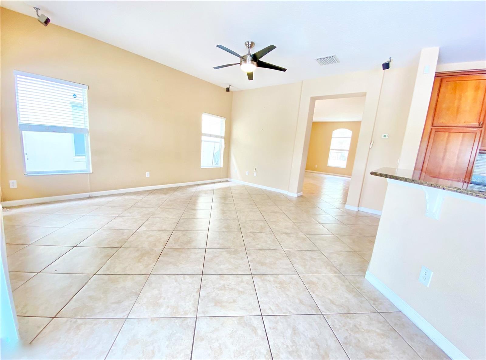 WOODLAND LAKES PRESERVE - Residential Lease
