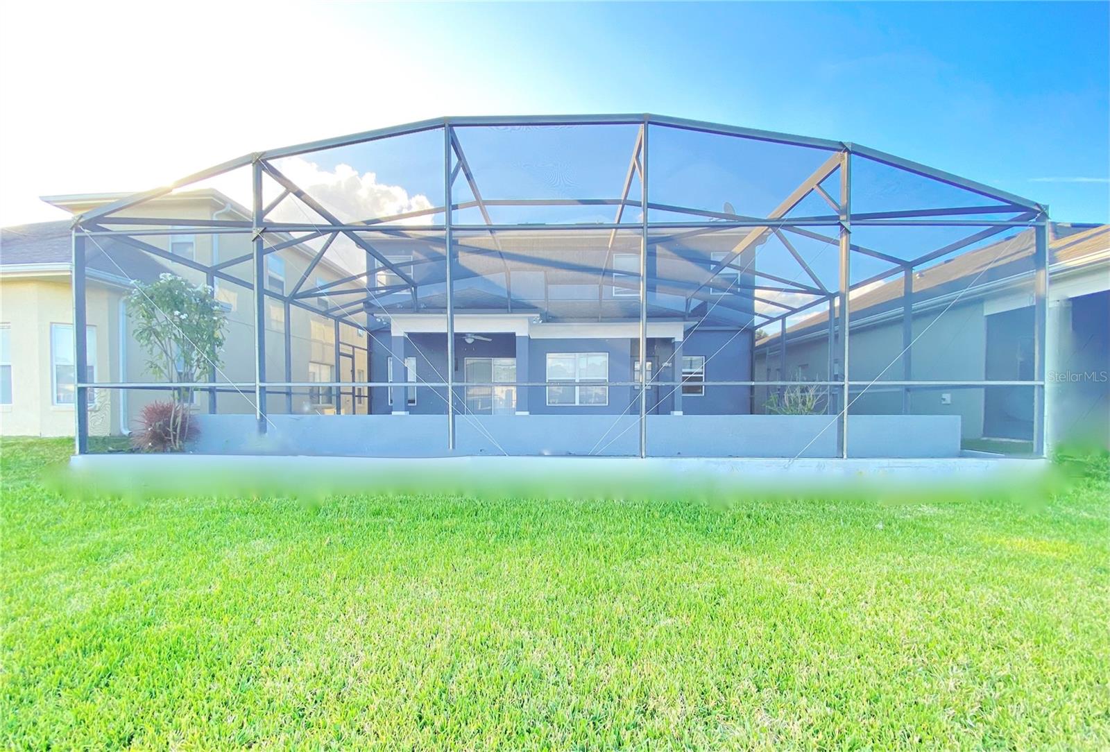 WOODLAND LAKES PRESERVE - Residential Lease