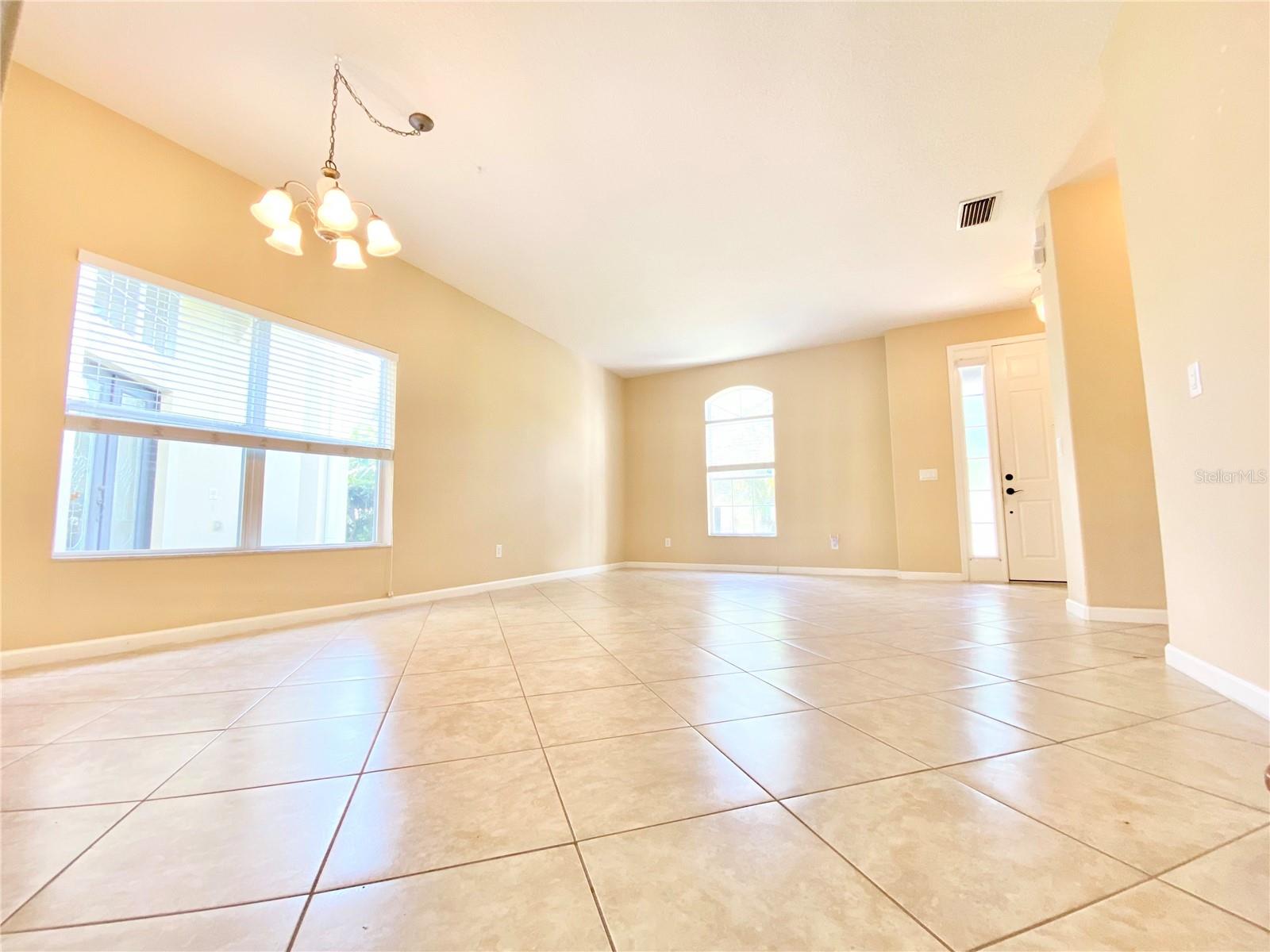 WOODLAND LAKES PRESERVE - Residential Lease