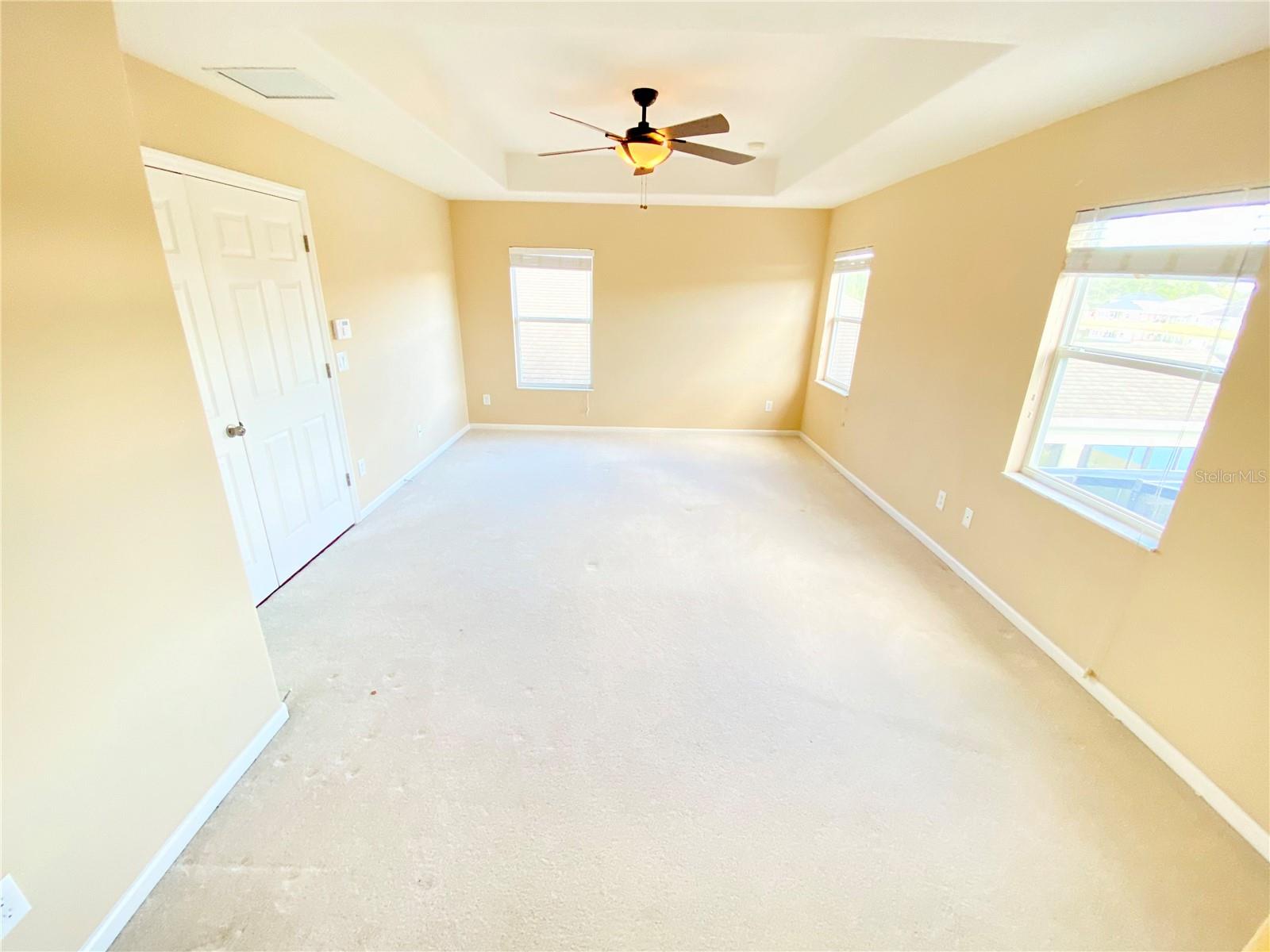 WOODLAND LAKES PRESERVE - Residential Lease