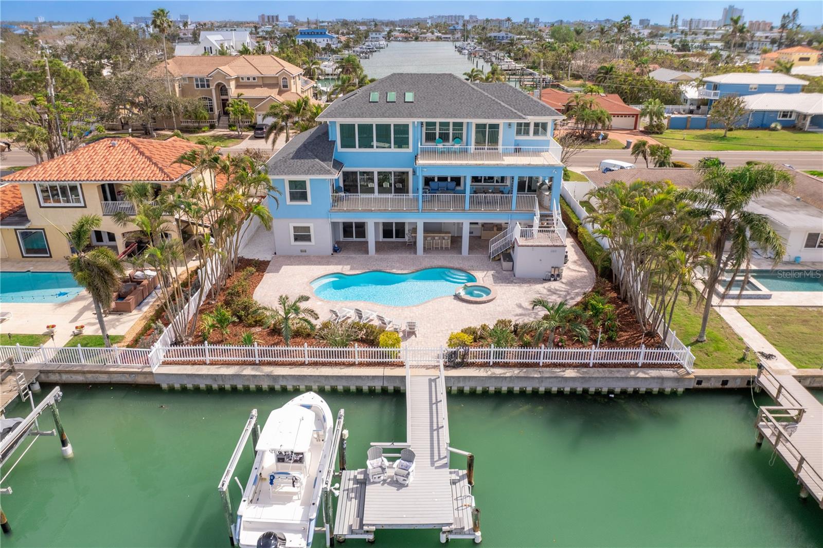 CAPRI ISLE SUB - Residential