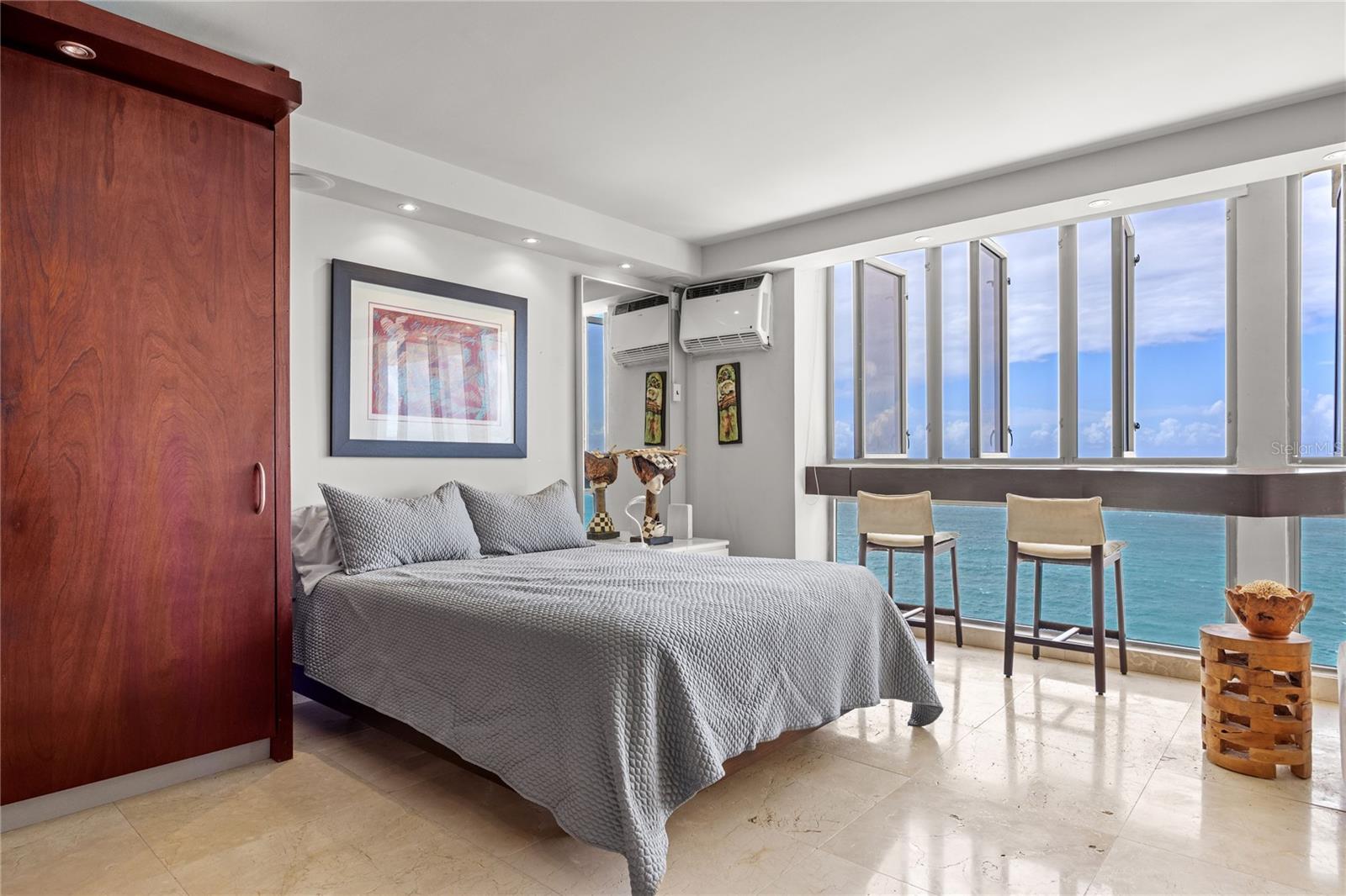 EL MIRADOR DE CONDADO - Residential