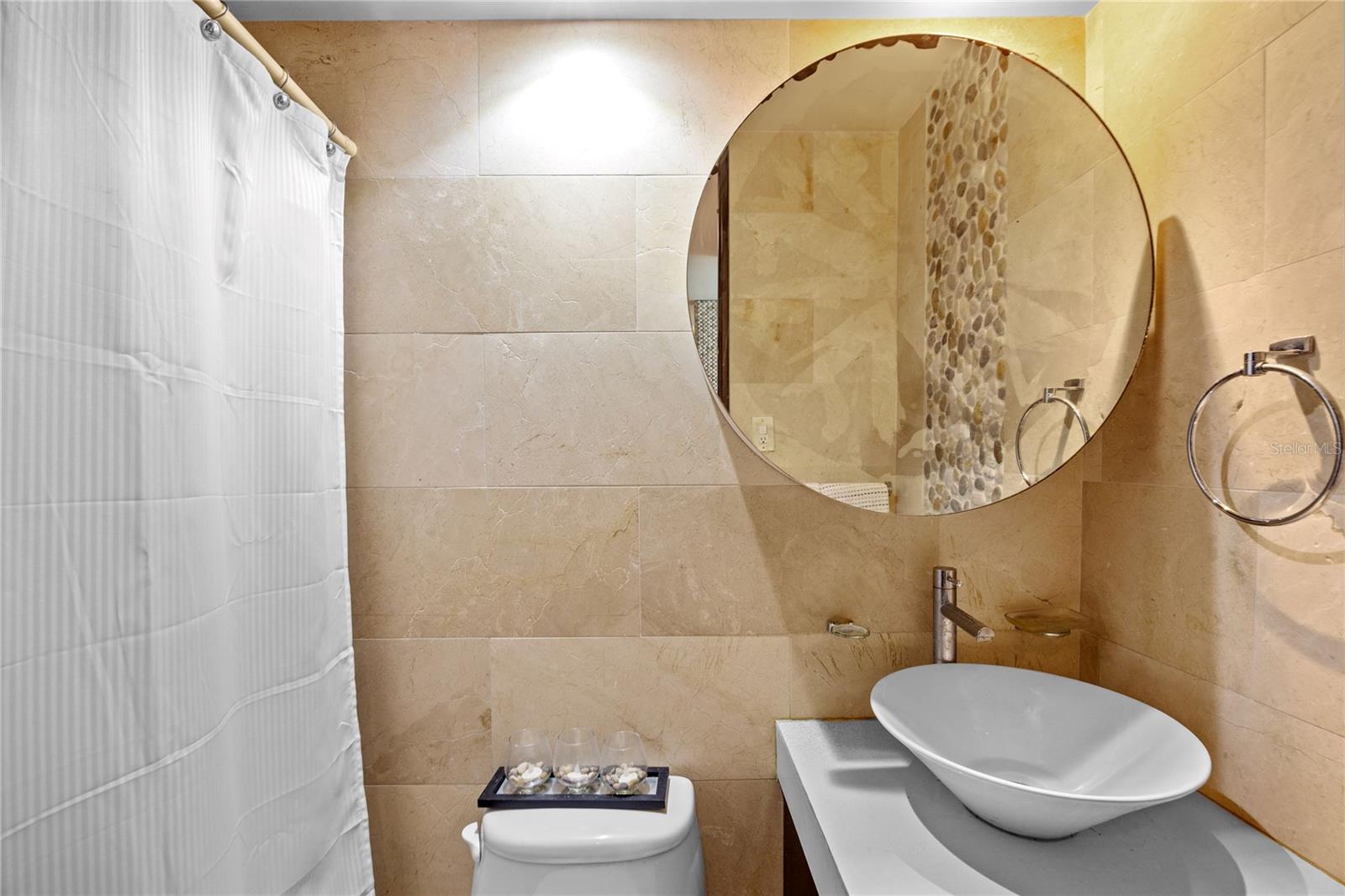 EL MIRADOR DE CONDADO - Residential