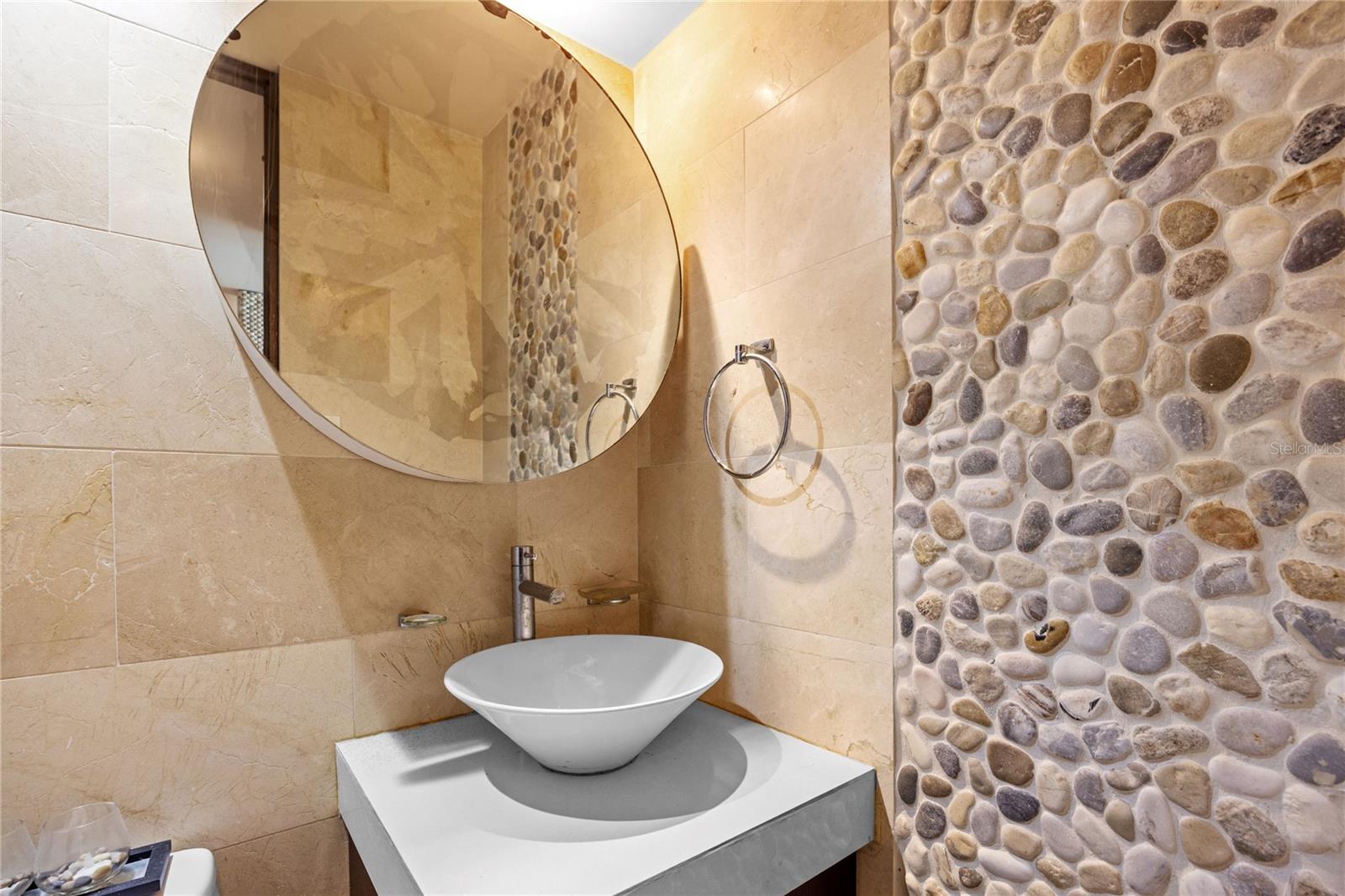 EL MIRADOR DE CONDADO - Residential