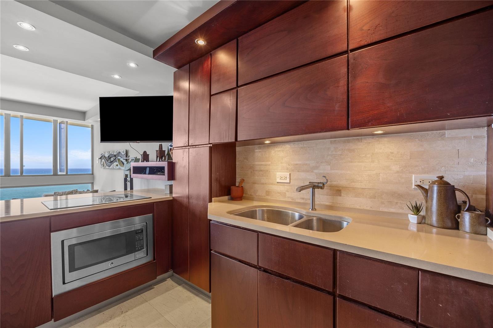 EL MIRADOR DE CONDADO - Residential