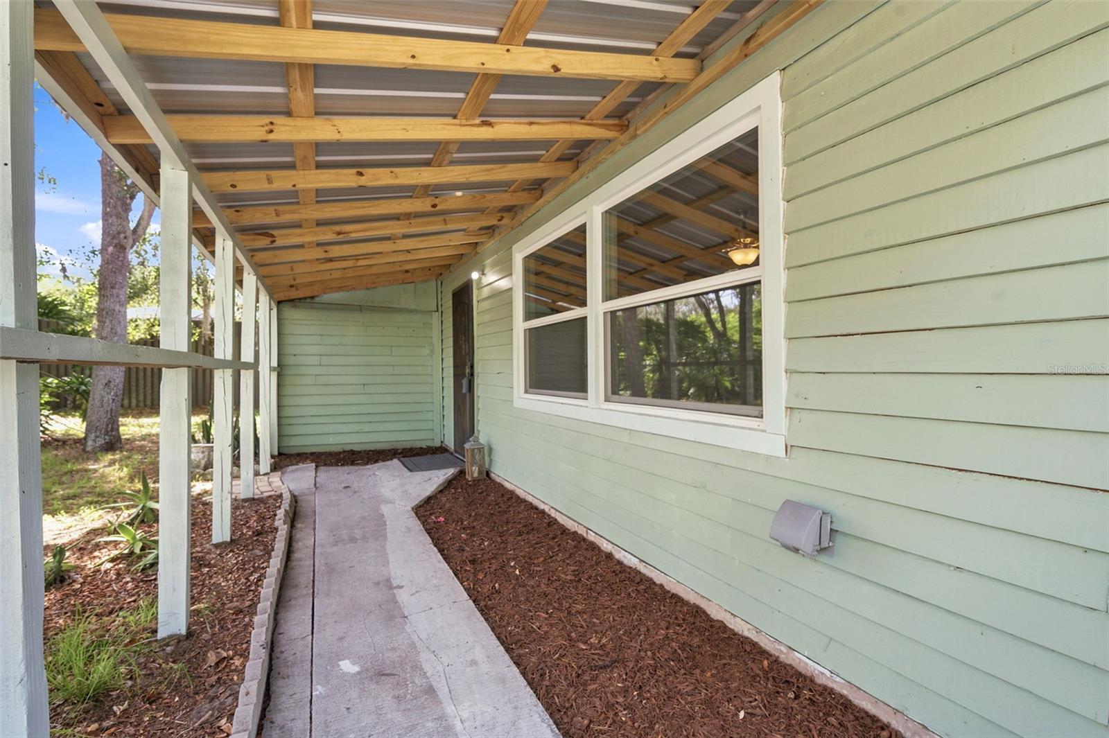 MOON LAKE ESTATES - Residential