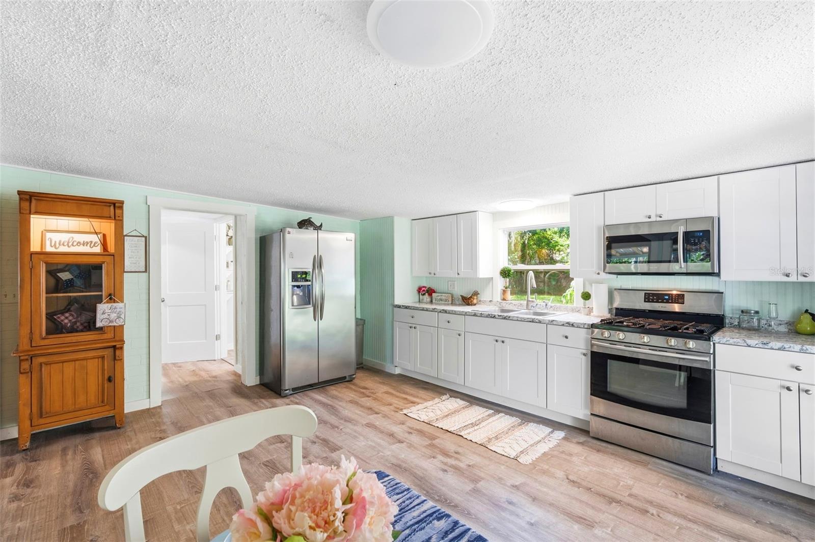 MOON LAKE ESTATES - Residential