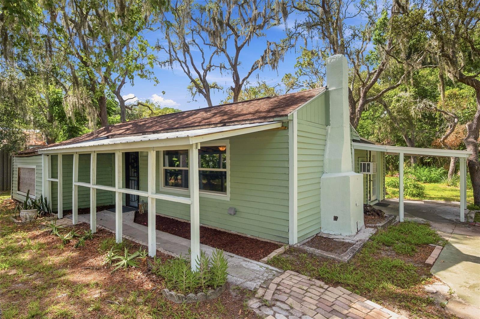 MOON LAKE ESTATES - Residential