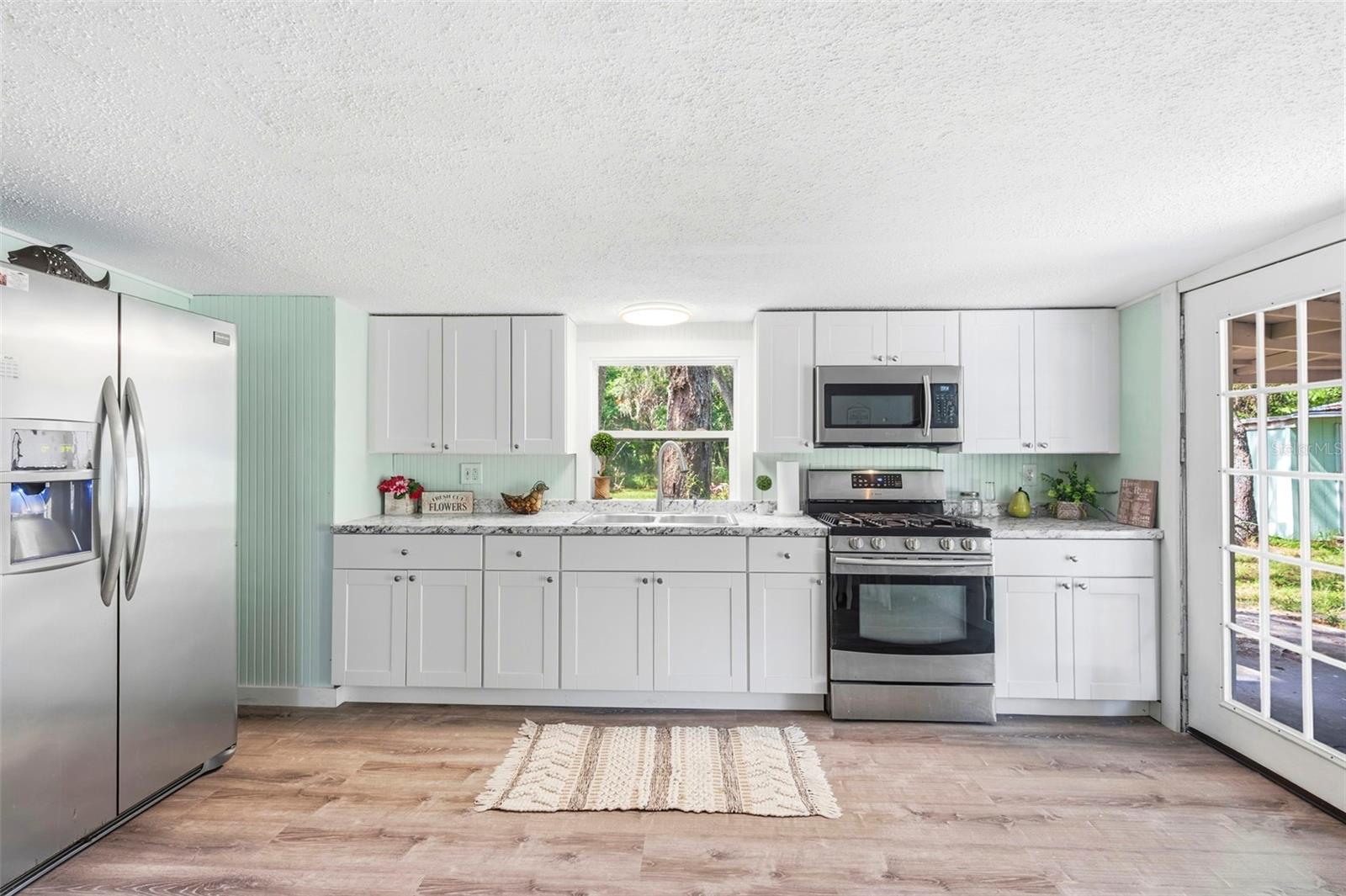 MOON LAKE ESTATES - Residential