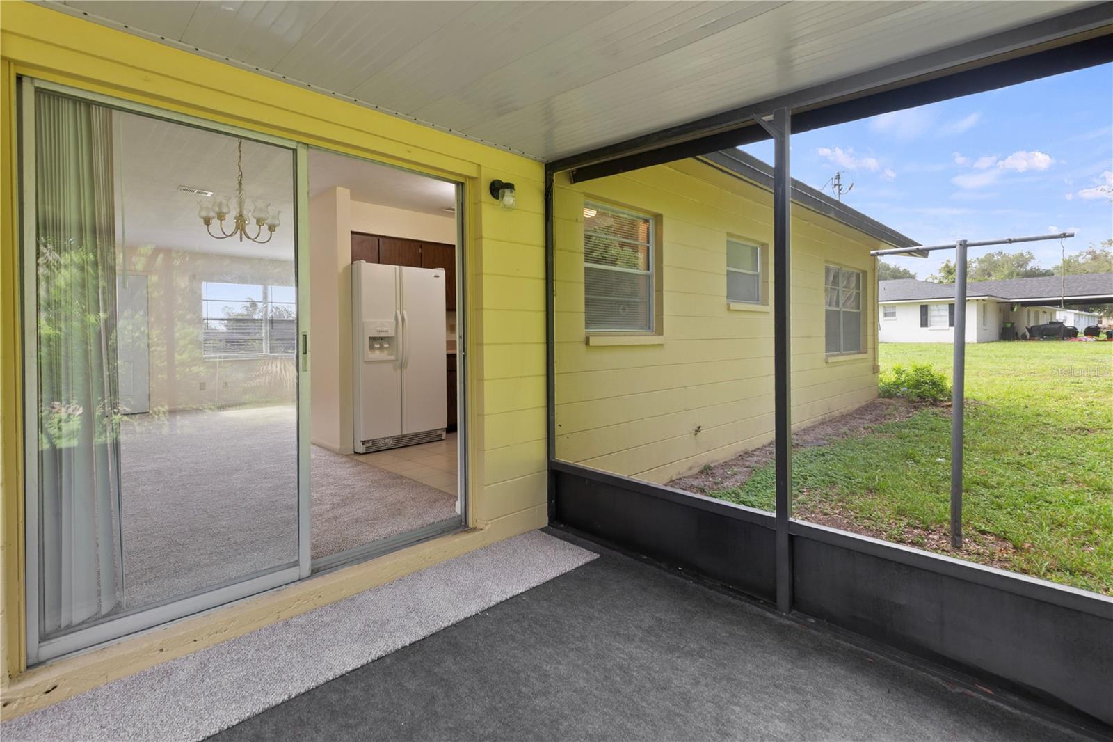 OAKHILL PARK - Residential Lease