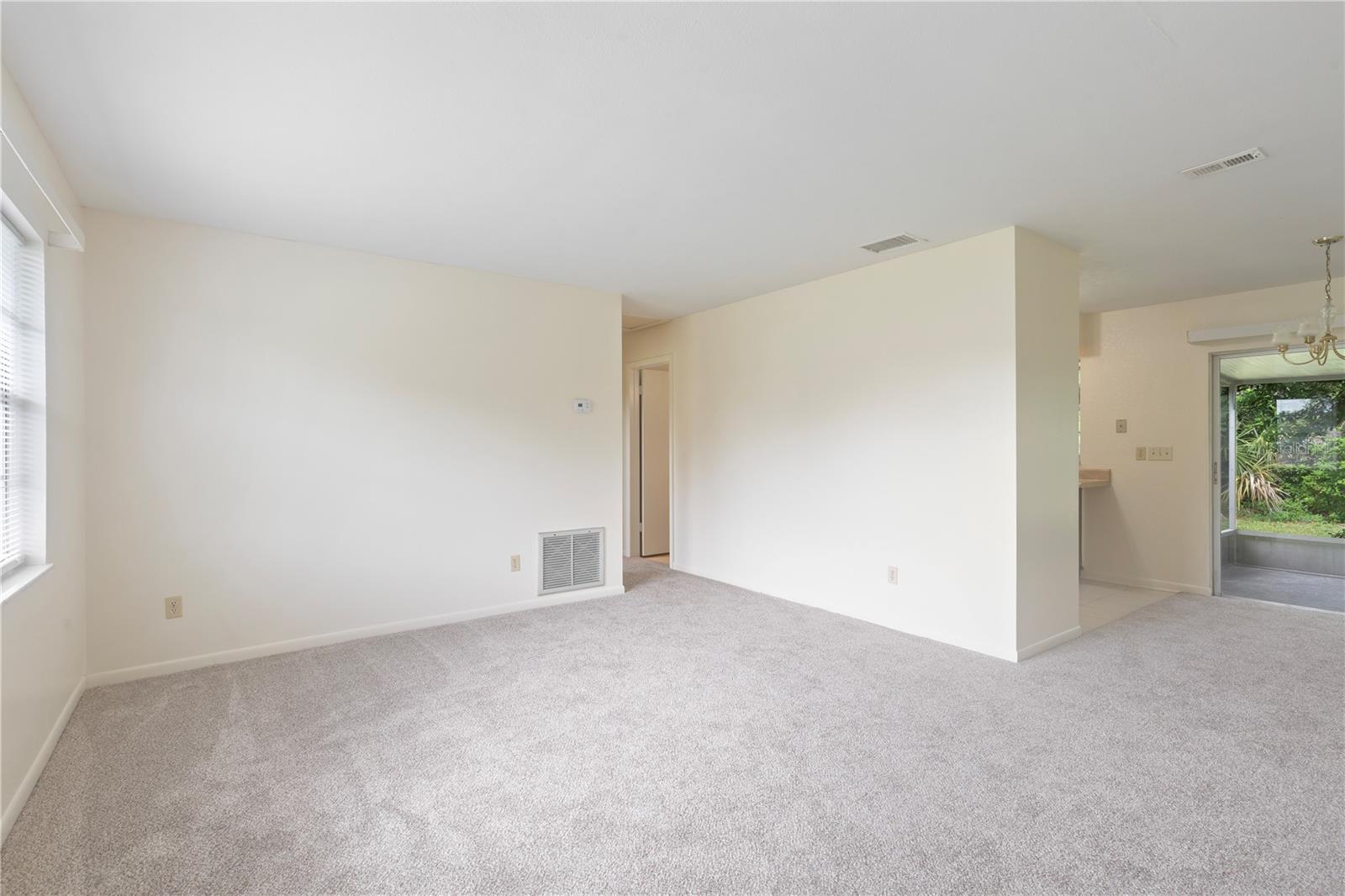 OAKHILL PARK - Residential Lease