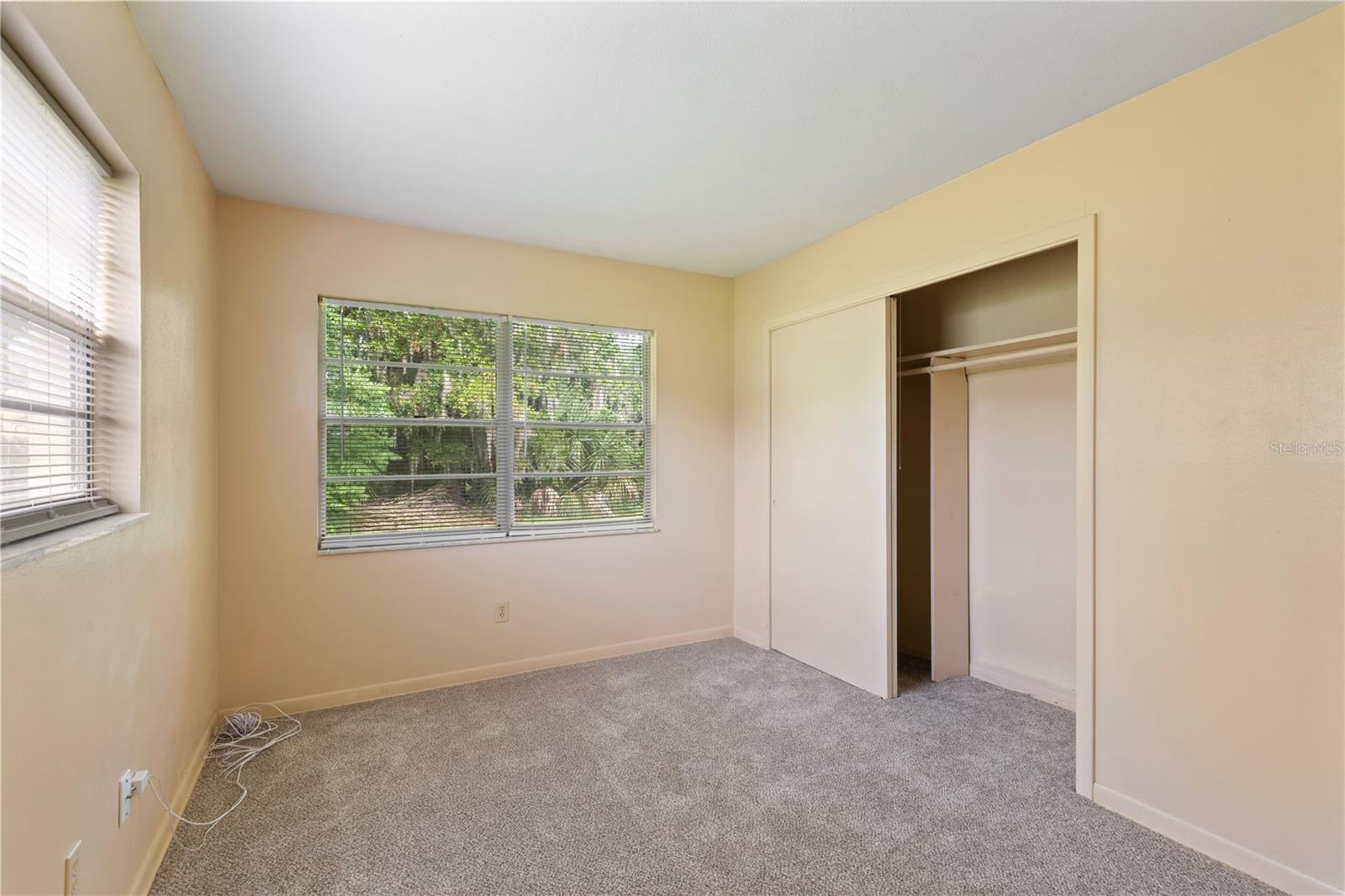 OAKHILL PARK - Residential Lease