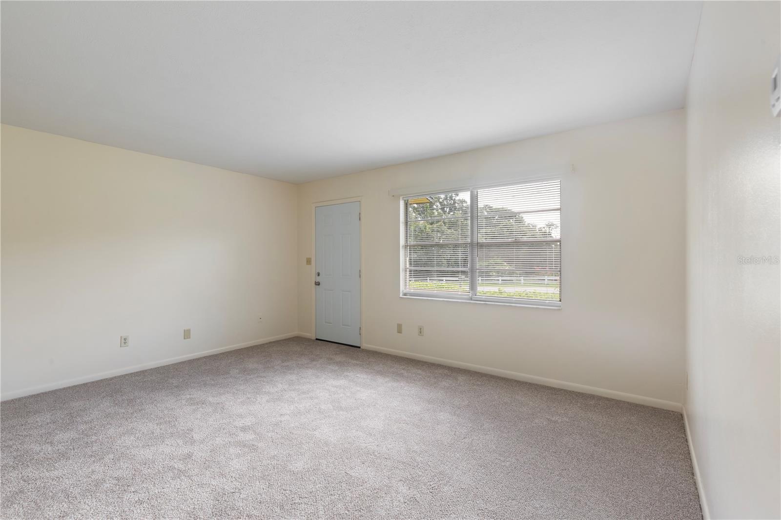 OAKHILL PARK - Residential Lease