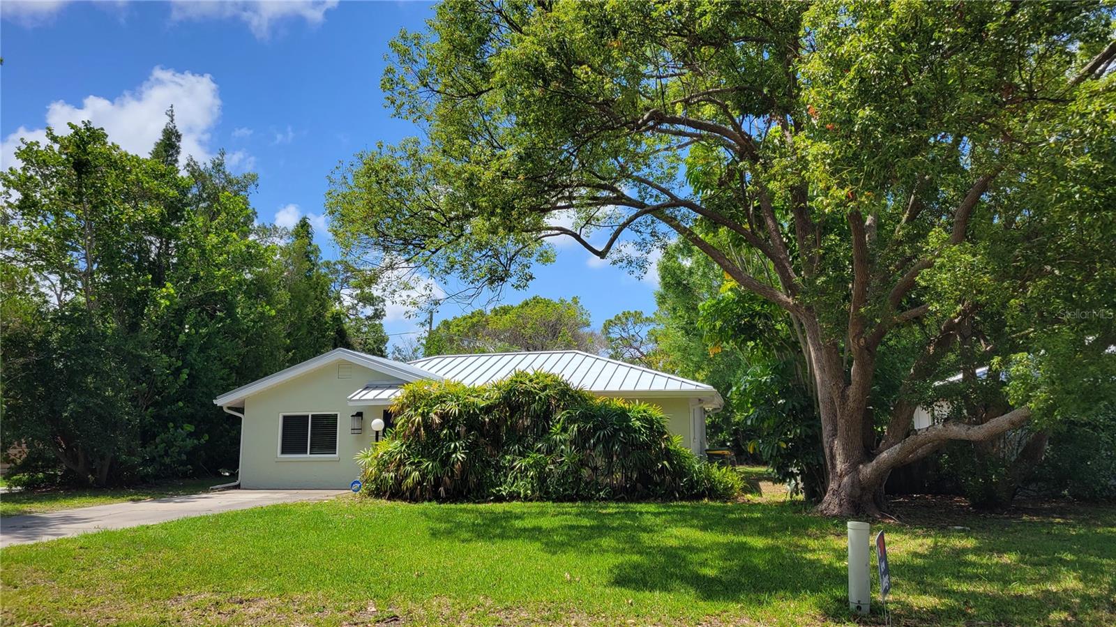 SEMINOLE PARK - Residential Lease