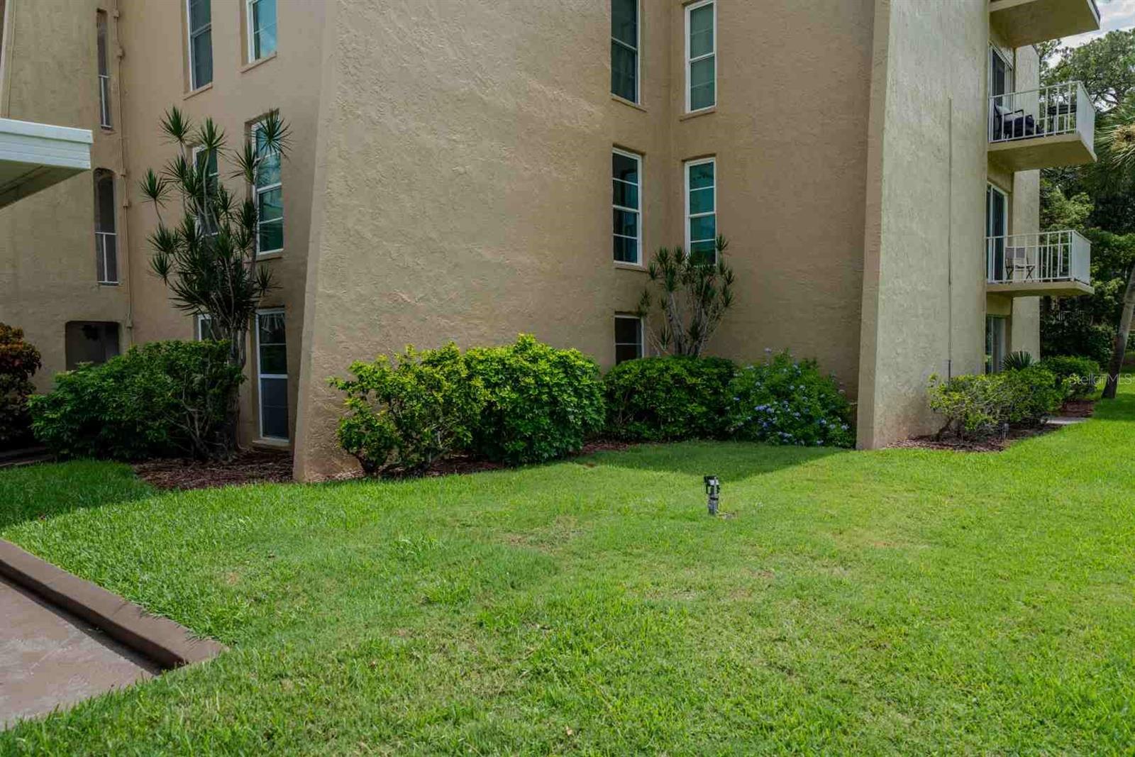PENTHOUSE GREENS - Residential