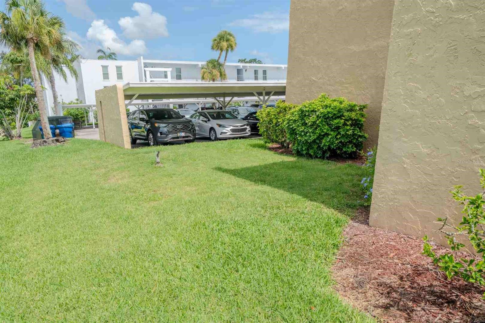 PENTHOUSE GREENS - Residential