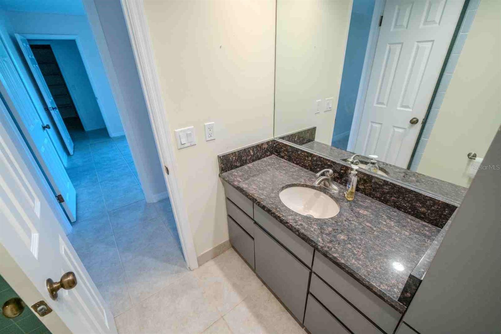 PENTHOUSE GREENS - Residential