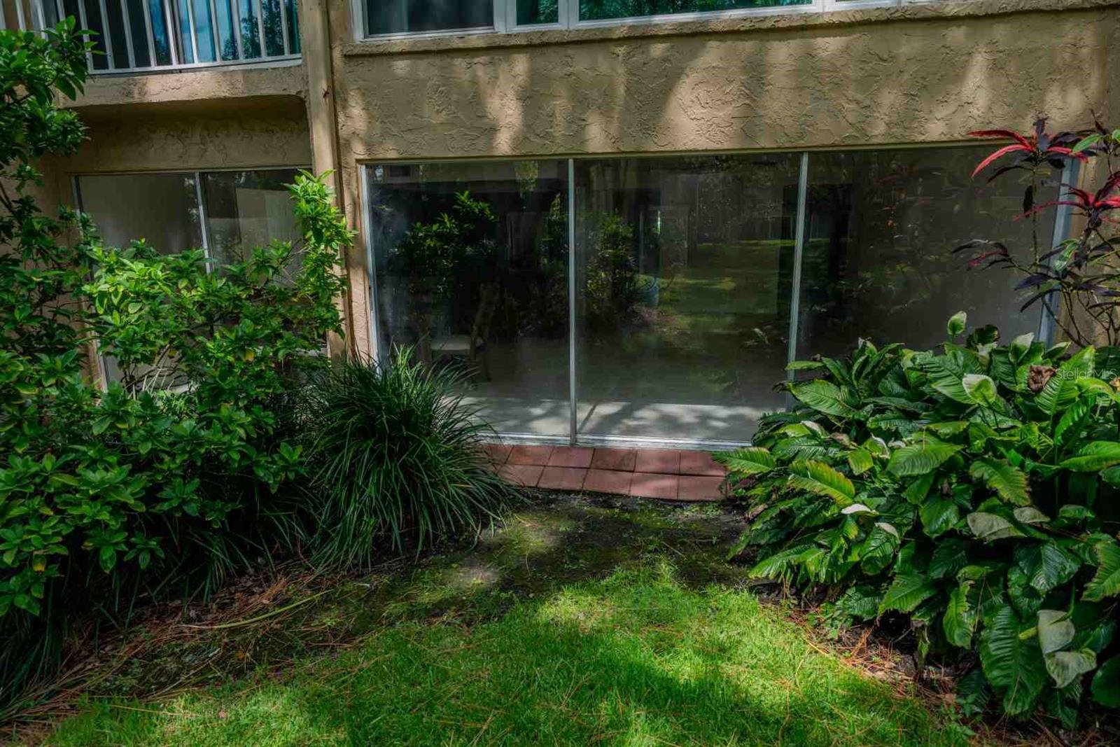 PENTHOUSE GREENS - Residential