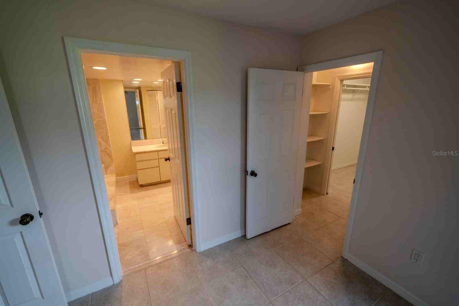 PENTHOUSE GREENS - Residential