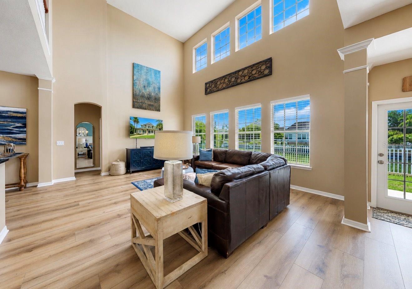 MIRABAY PH 3B-2 - Residential