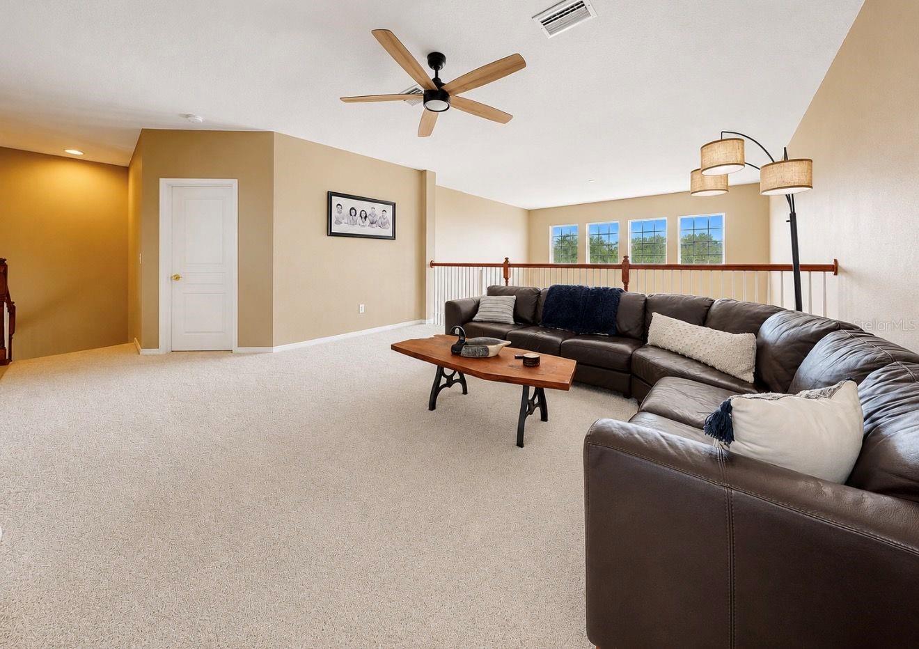MIRABAY PH 3B-2 - Residential