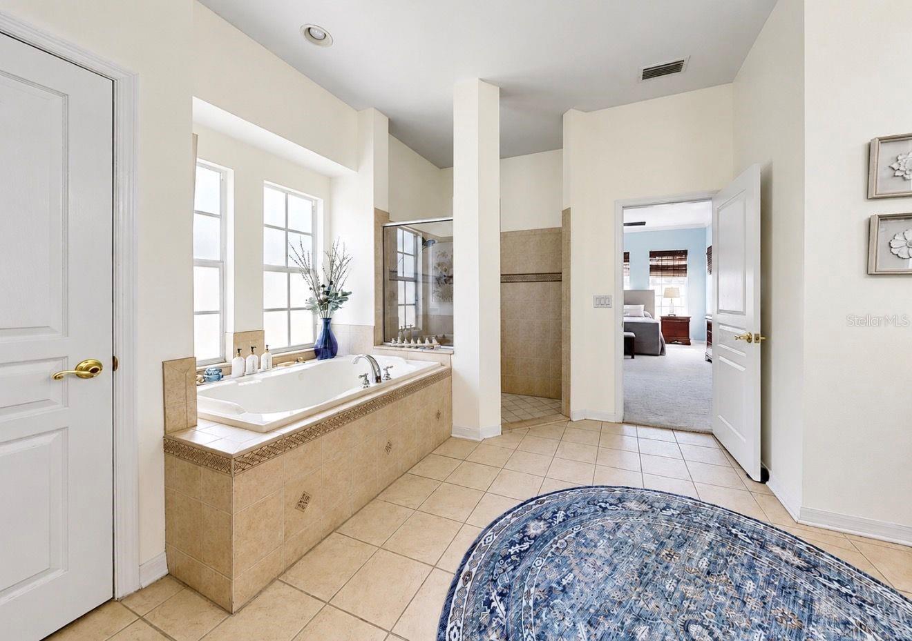 MIRABAY PH 3B-2 - Residential