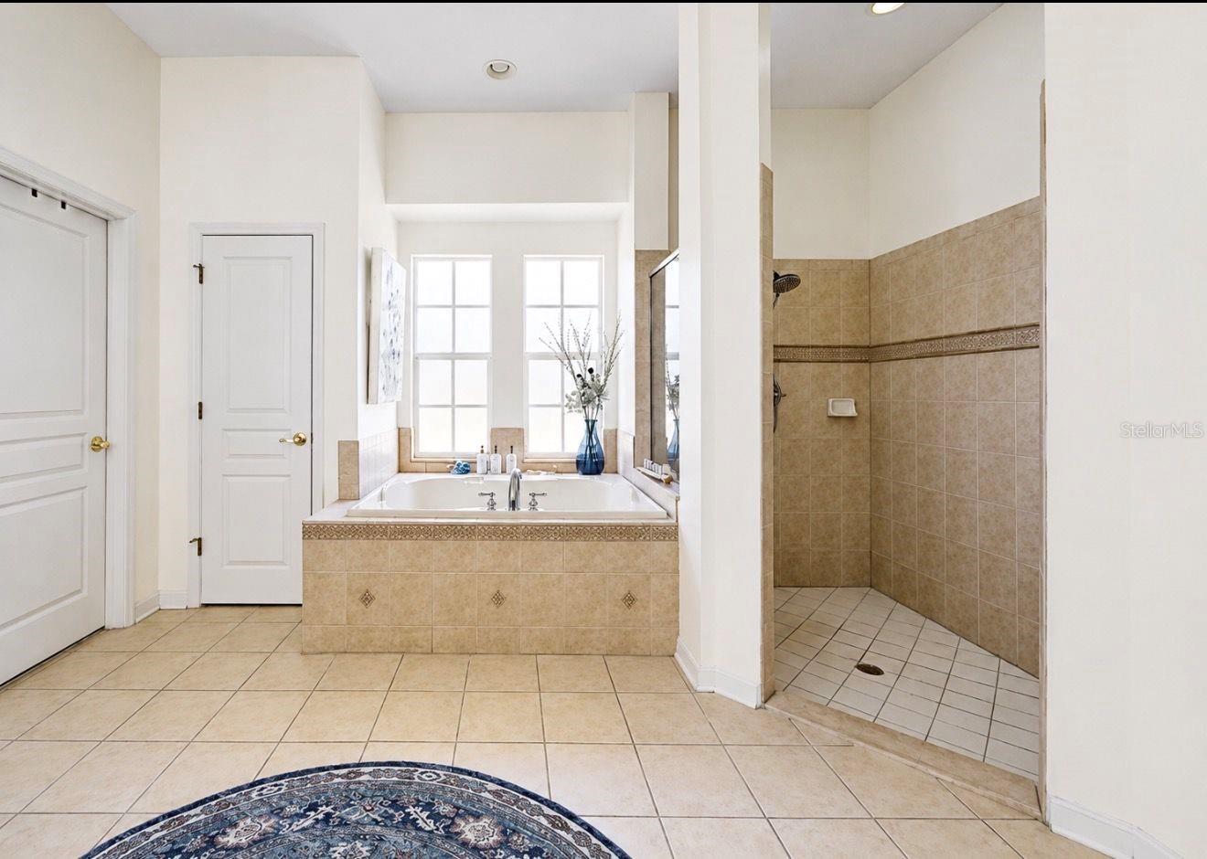 MIRABAY PH 3B-2 - Residential