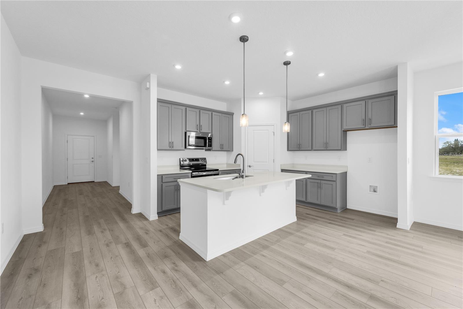 RESERVE AT COUNTRY CLUB LAKES ESTATES - Residential